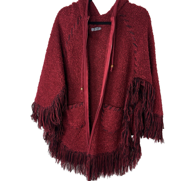 FM Red Knitted Poncho Size One Size Zip Front Hooded With Tassels, Boho, Gypsy - Picture 3 of 9